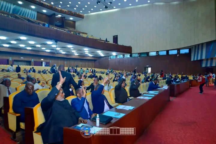 RDC: ASSEMBLÉE NATIONALE ADOPTE LE CALENDRIER DE LA SESSION ORDINAIRE DE SEPTEMBRE 2026 ET PLUSIEURS TEXTES RÉORIENTÉS AUX COMMISSIONS.